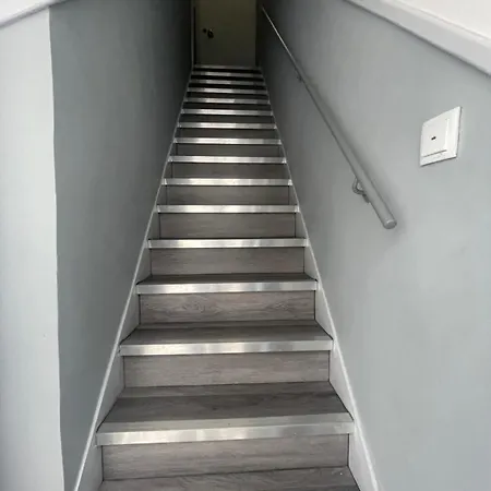 Dina House Appartamento *