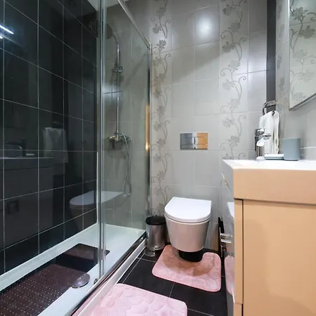 Dina House Appartamento *